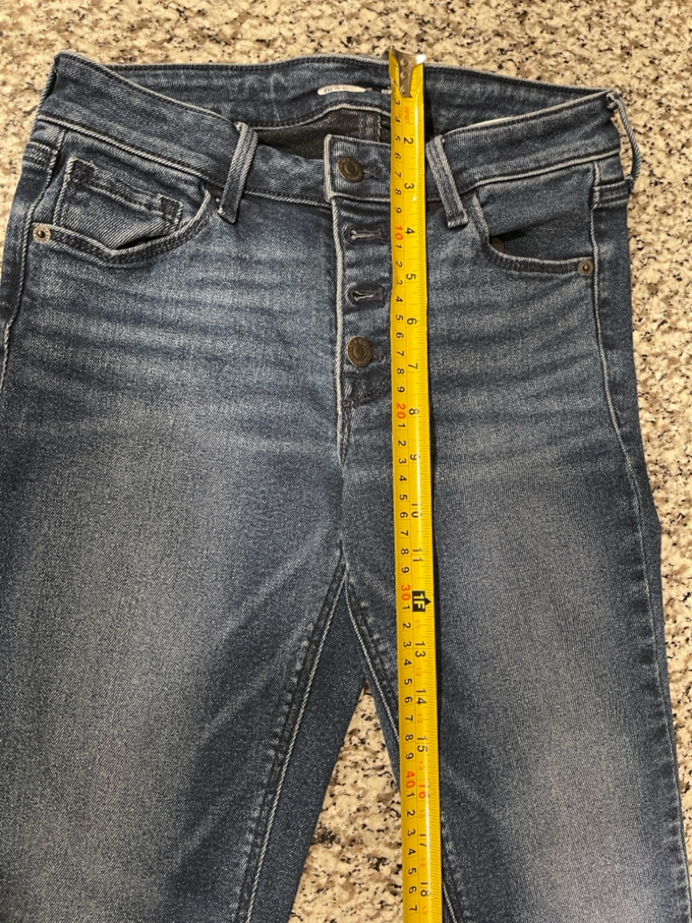 Old Navy Dark Wash Skinny Jeans with Frayed Hem - Picture 8 of 16